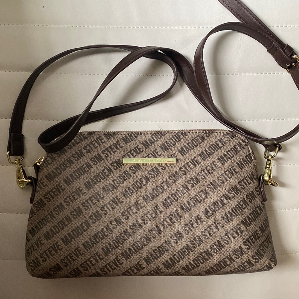 Steve Madden cross body purse never used